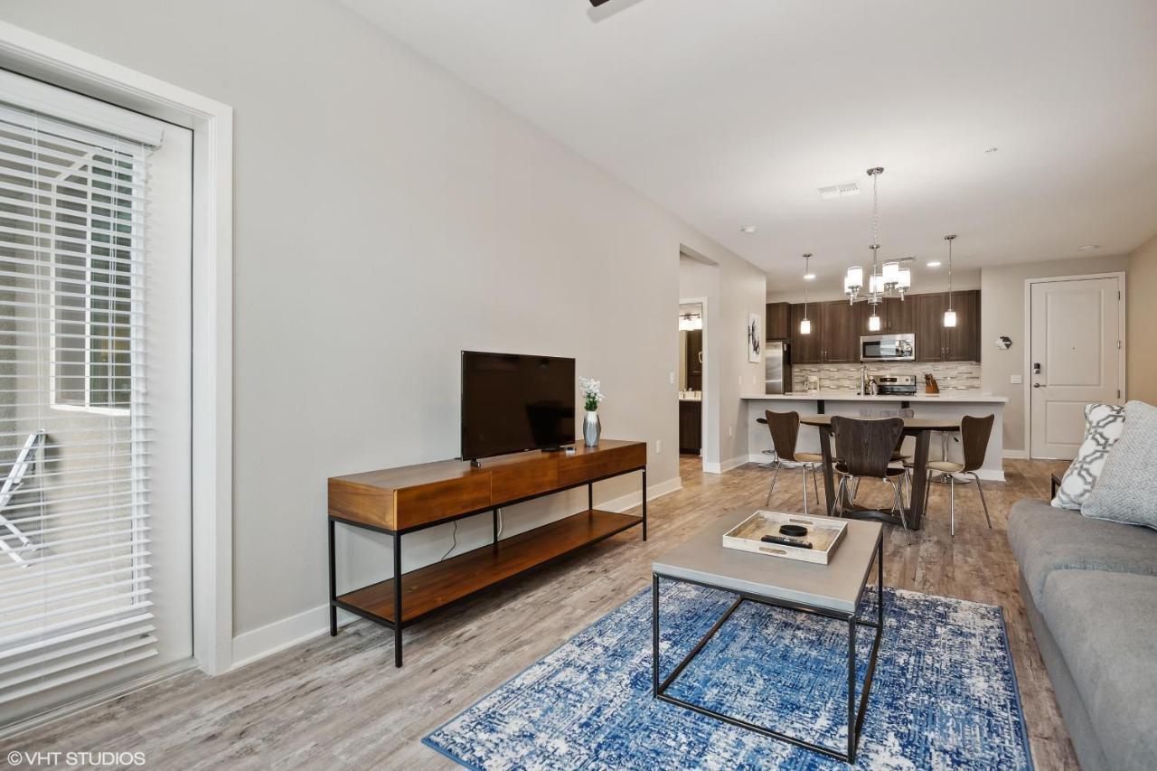 Lux 2 Bed Desert Ridge 2 Heated Pools Gym Apartment Phoenix
