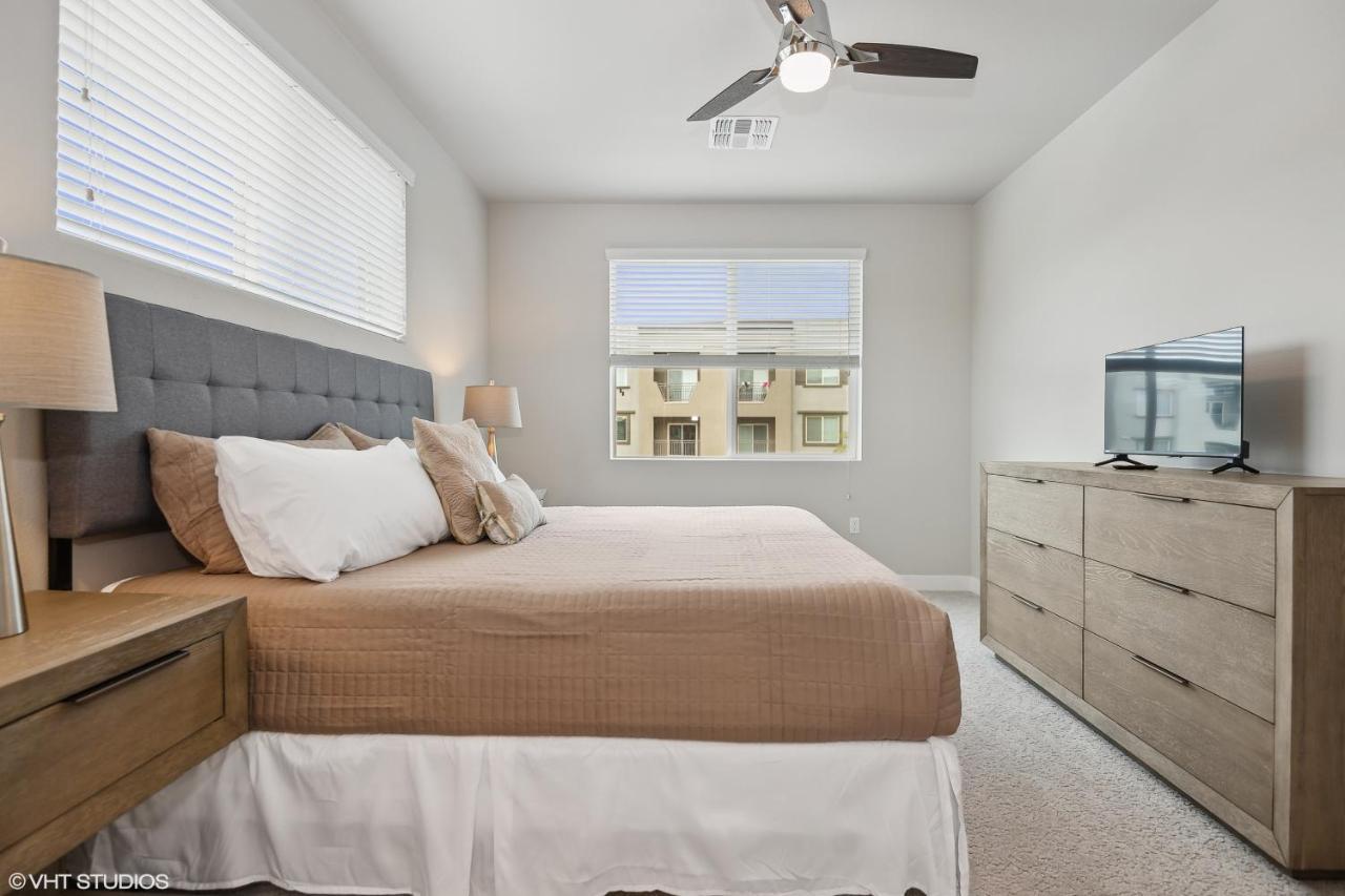 Lux 2 Bed Desert Ridge 2 Heated Pools Gym Apartment Phoenix